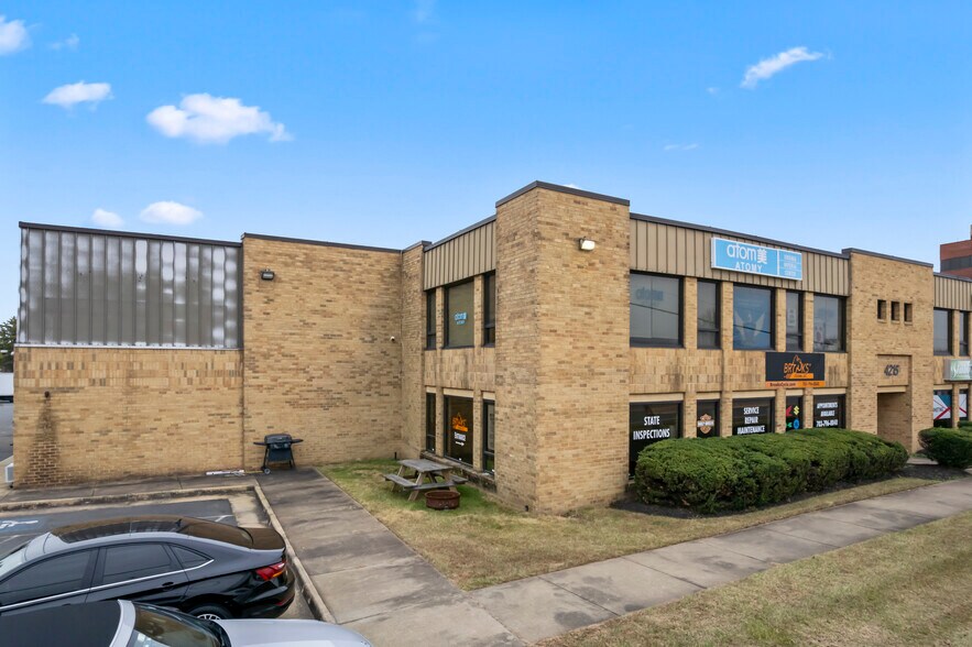 More Photos Of 4215 Walney Rd, Chantilly Light Manufacturing For Lease