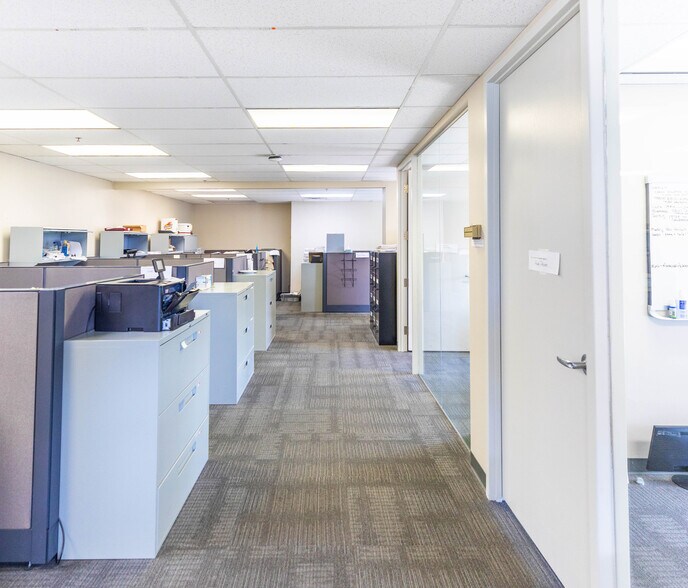 More Photos Of 1681 Chestnut St, Vancouver Office For Lease