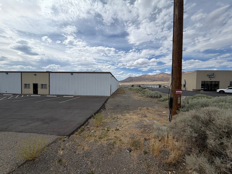 More Photos Of 1022 Grass Valley Rd, Winnemucca General Retail For Sale