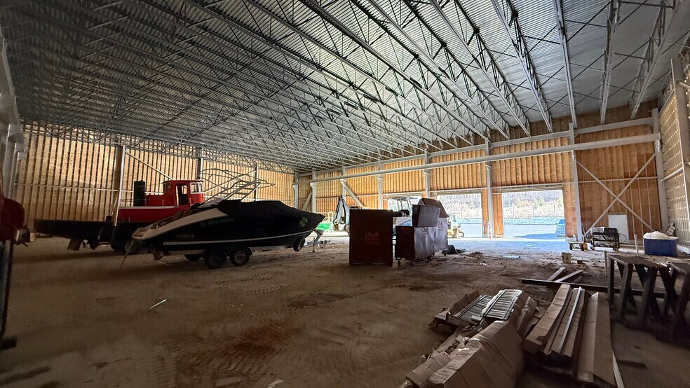 More Photos Of 2651 PA-412, Coopersburg Warehouse For Lease
