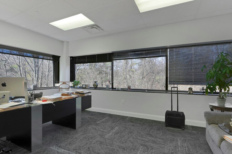 More Photos Of 100 Dutch Hill Rd, Orangeburg Medical For Lease