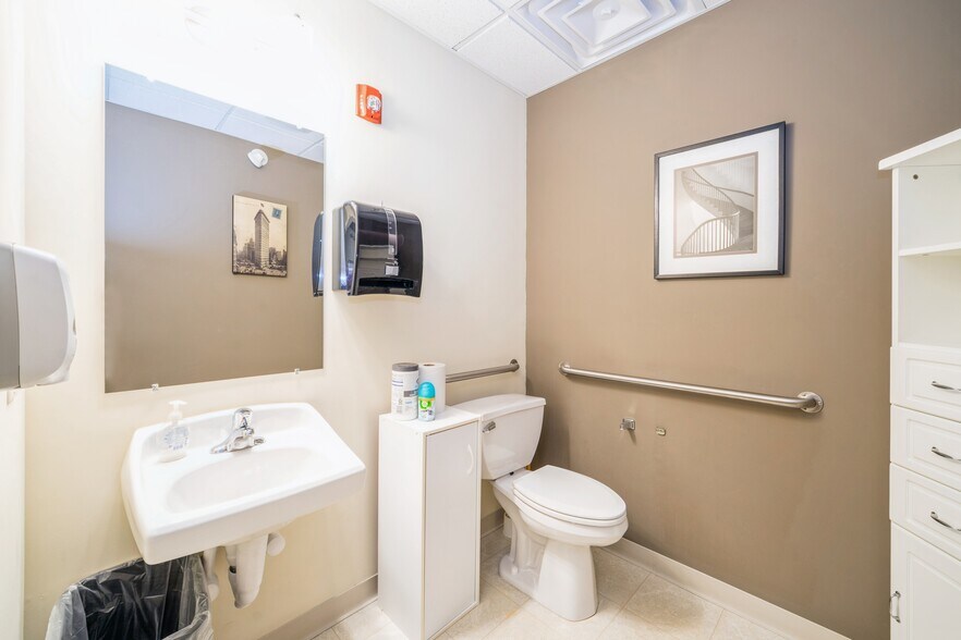 More Photos Of 54 Friends Ln, Newtown Office For Sale