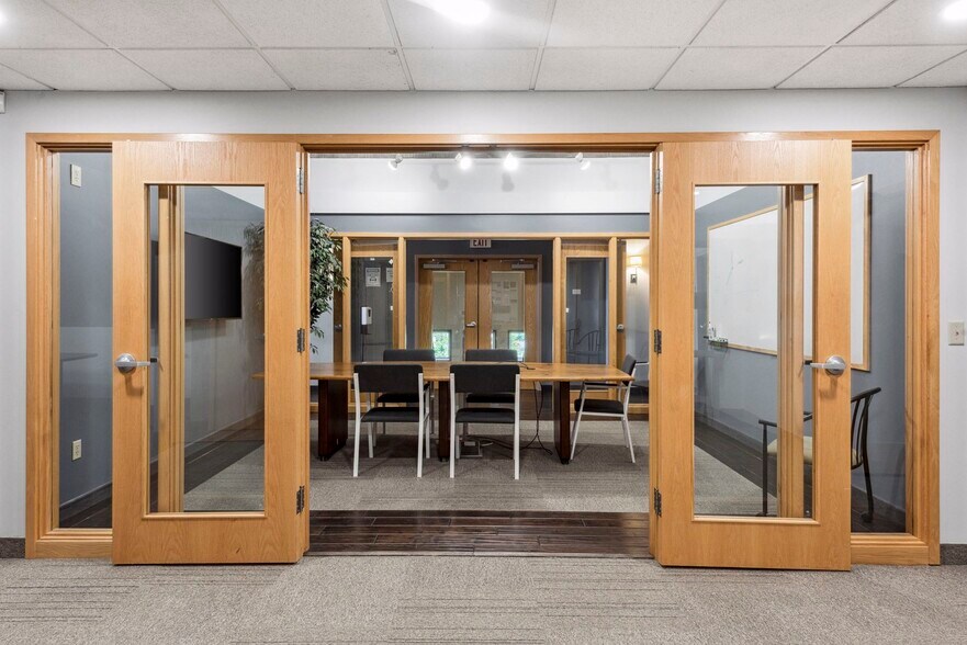 More Photos Of 261 School Ave, Excelsior Office For Sale