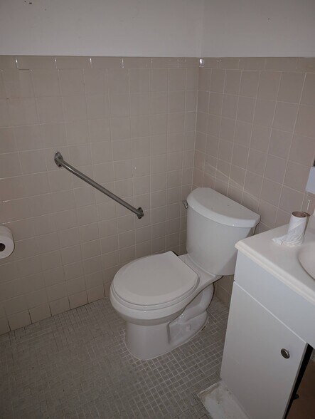 More Photos Of 812 N 7th St, Fort Pierce Medical For Lease