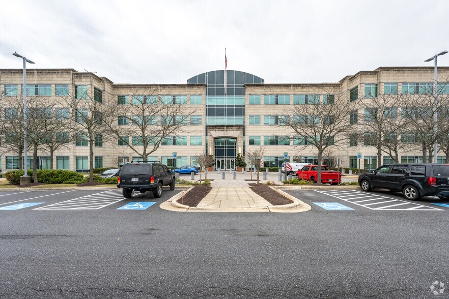 More Photos Of 132 National Business Pky, Annapolis Junction Medical For Lease