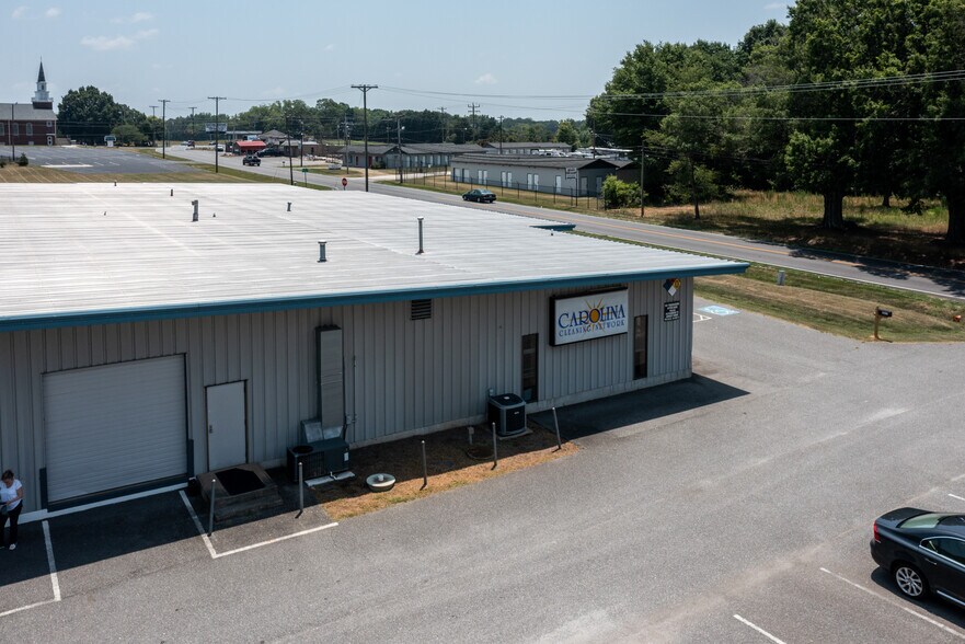 More Photos Of 5211 Union Rd., Gastonia Warehouse For Sale