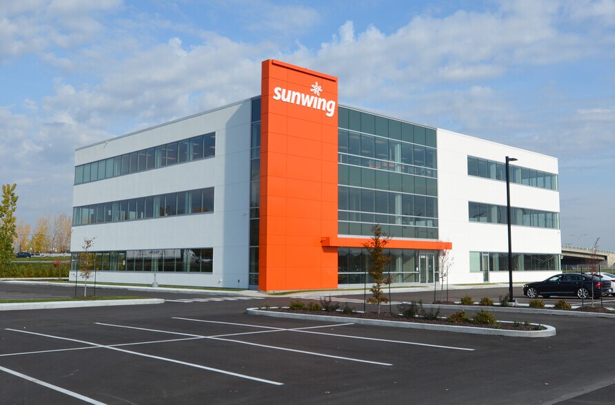 More Photos Of 3105 Pl Louis-R.-Renaud, Laval Office For Lease