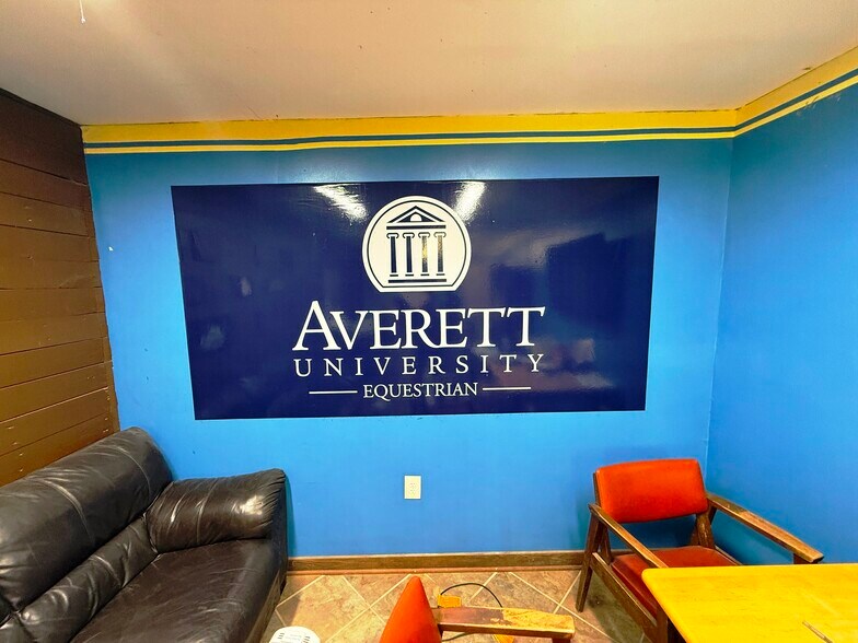 More Photos Of 12310 Gammon rd, Providence Horse Stables For Sale