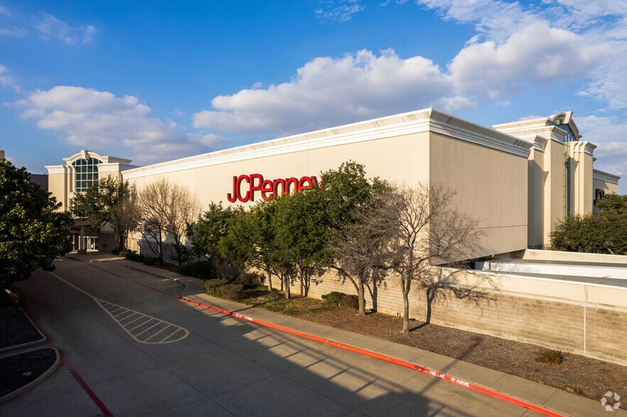 More Photos Of 2601 Preston Rd, Frisco Unknown For Lease