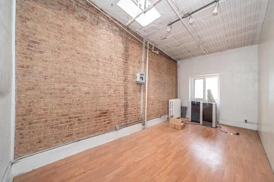 More Photos Of , New York General Retail For Sale