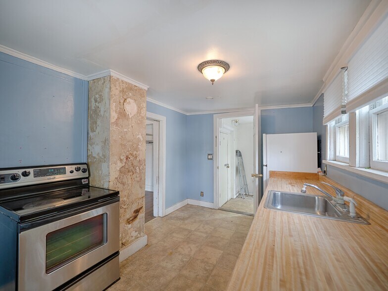 More Photos Of 259 Main St, White House Station Office Residential For Lease