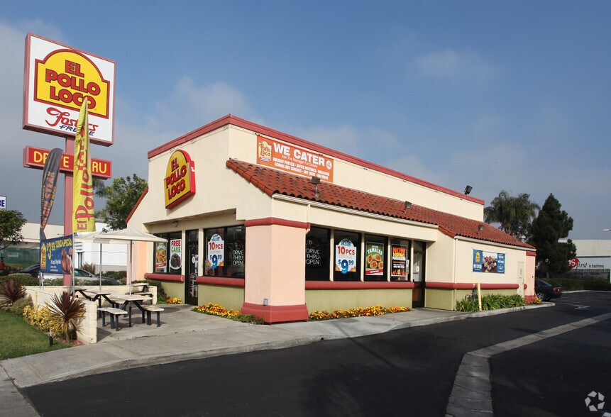 Primary Photo Of 3444 Midway Dr, San Diego Fast Food For Sale