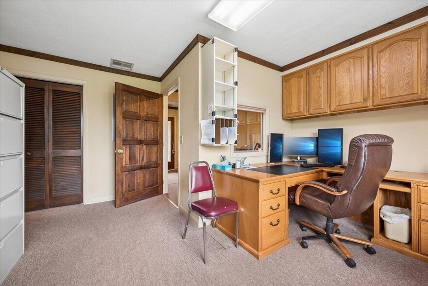 More Photos Of 3582 Us-22, Somerville Office For Sale