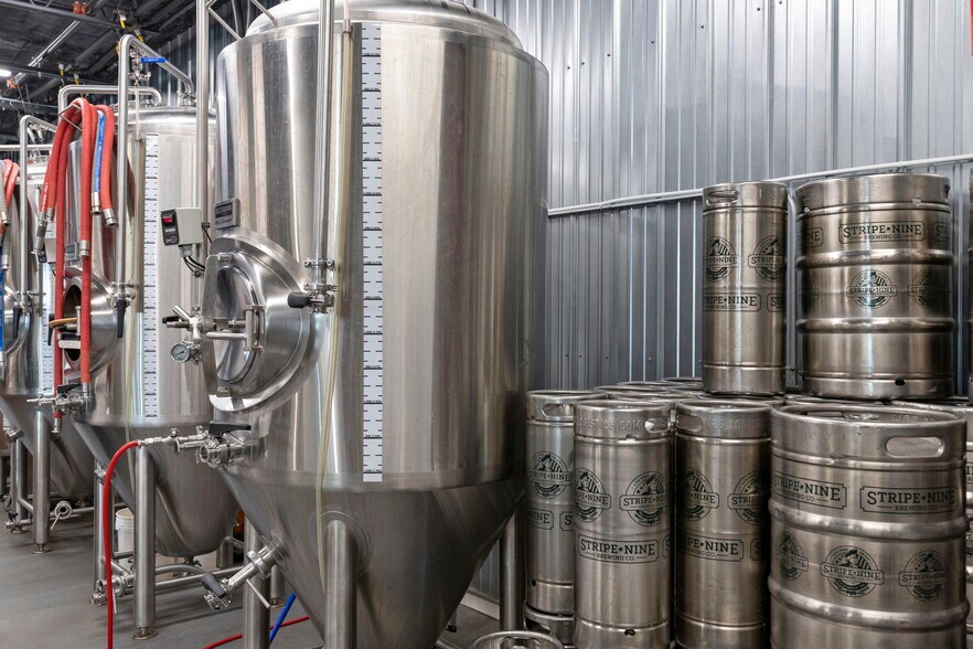 More Photos Of 8 Somersworth Plz, Somersworth Storefront For Sale