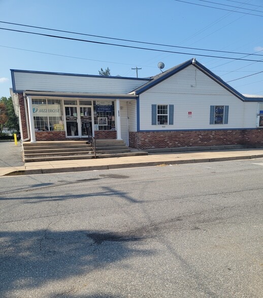 More Photos Of 272 Mackall St, Elkton Office For Sale
