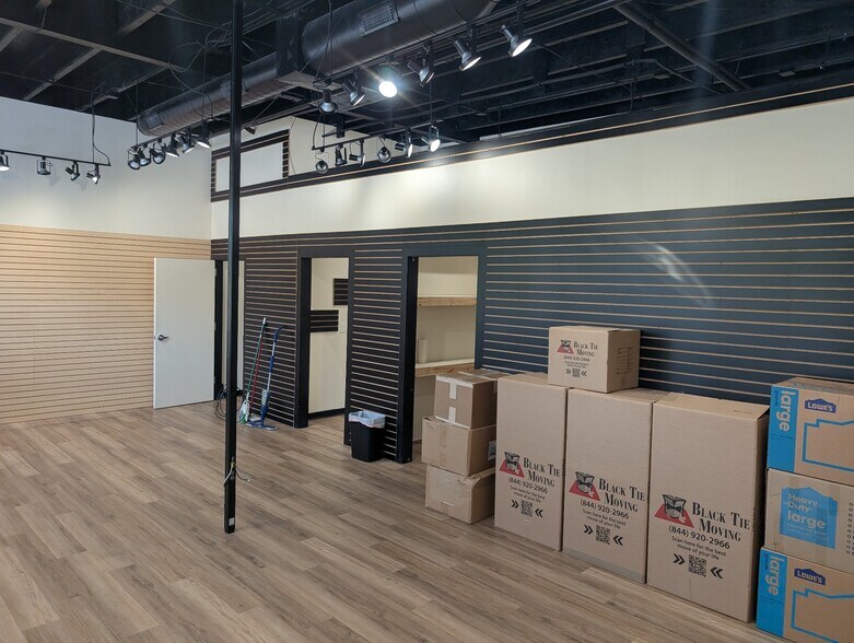 More Photos Of 2238 N Mount Juliet Rd, Mount Juliet Flex For Lease