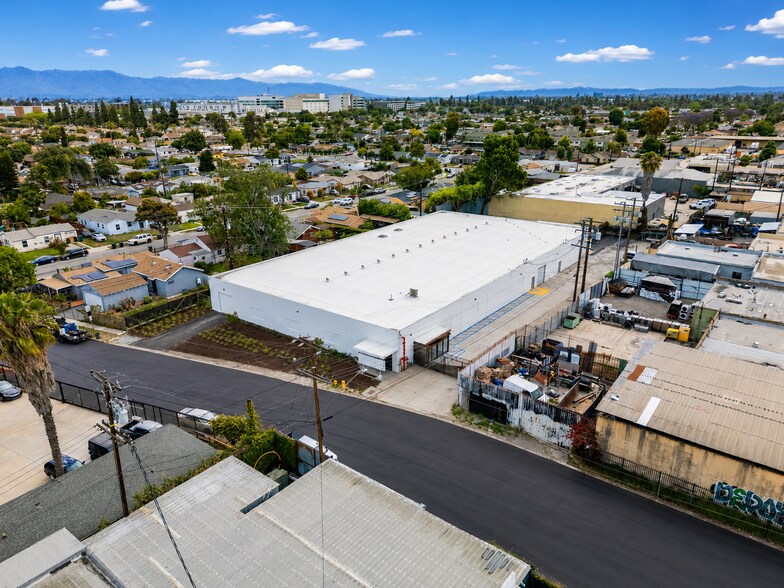 More Photos Of 2728 N Slater Ave, Compton Warehouse For Sale