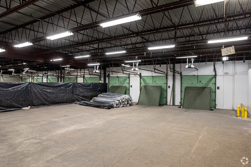 More Photos Of 53 Manning Rd, Enfield Warehouse For Lease