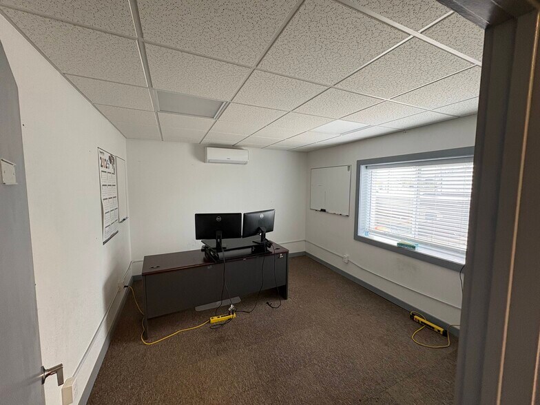More Photos Of 755 S Pere Marquette Hwy, Ludington Warehouse For Lease