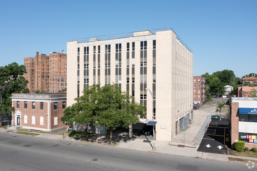 Primary Photo Of 33 Evergreen Pl, East Orange Office For Lease