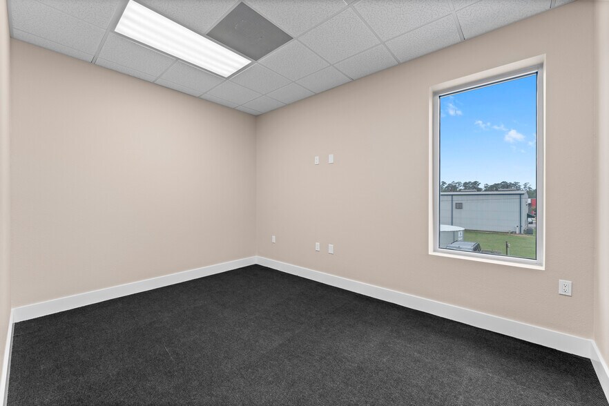 More Photos Of 32411 Tamina Rd, Magnolia Light Distribution For Lease