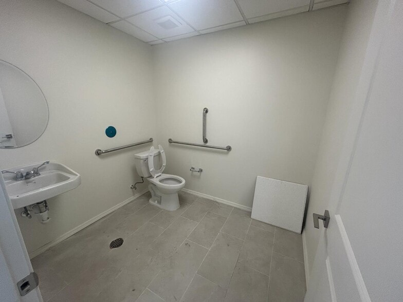 More Photos Of 3515-3525 Hampton Ave, Saint Louis Unknown For Lease