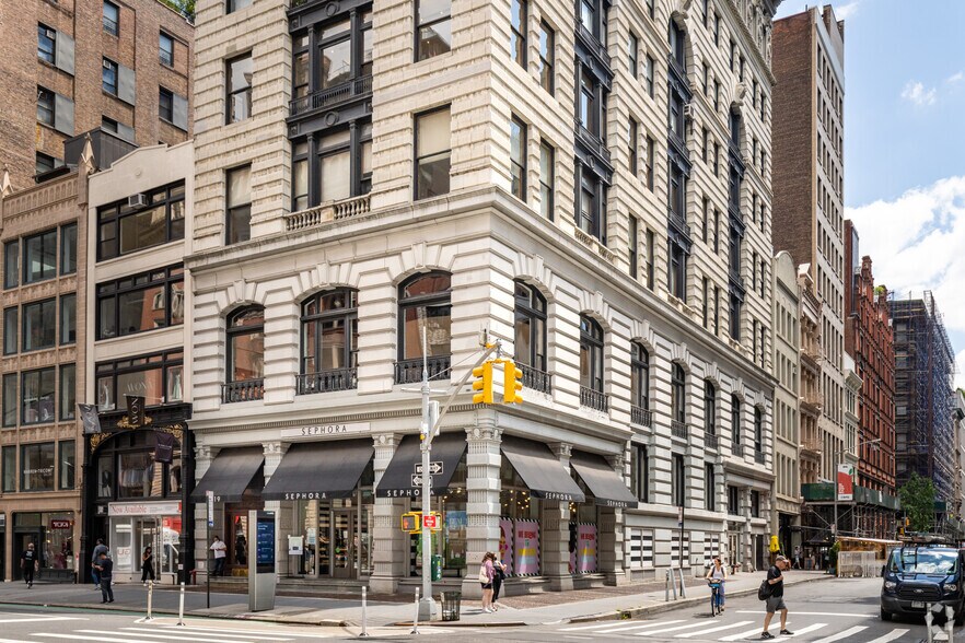 More Photos Of 119 Fifth Ave, New York Office For Lease
