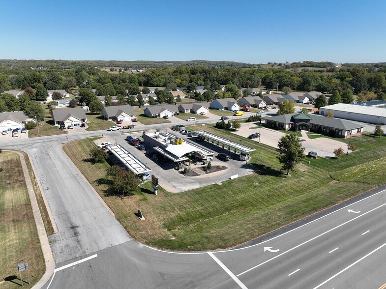 More Photos Of 550 Northstar Ct, Tonganoxie Fast Food For Sale