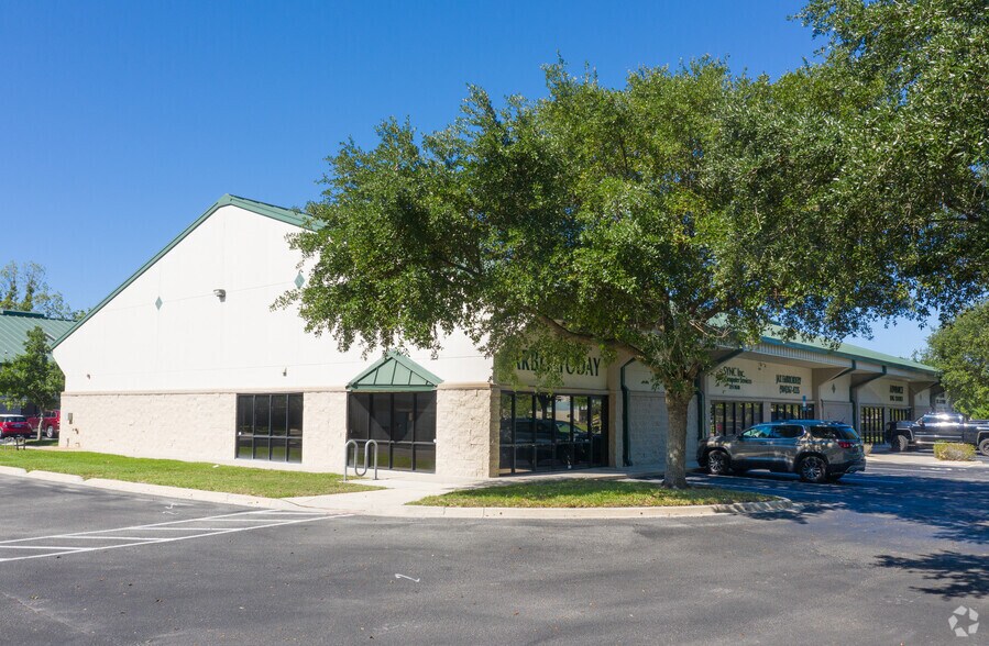 Primary Photo Of 8110 Cypress Plaza Dr, Jacksonville Unknown For Lease
