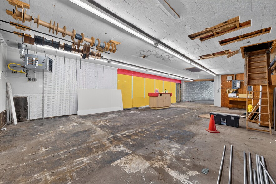 More Photos Of 458 Main St, Belleville Storefront Retail Office For Sale