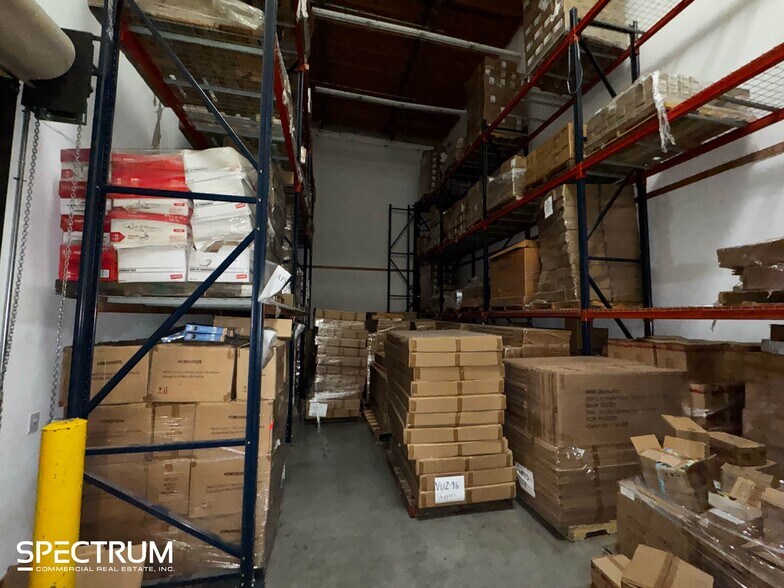 More Photos Of 28361-28385 Constellation Rd, Valencia Manufacturing For Lease