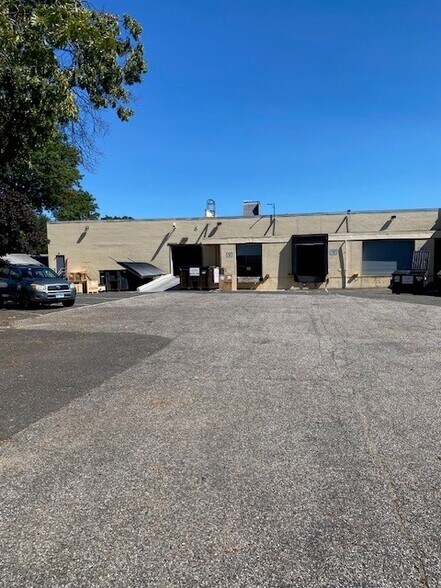 More Photos Of 380 Horace St, Bridgeport Manufacturing For Lease