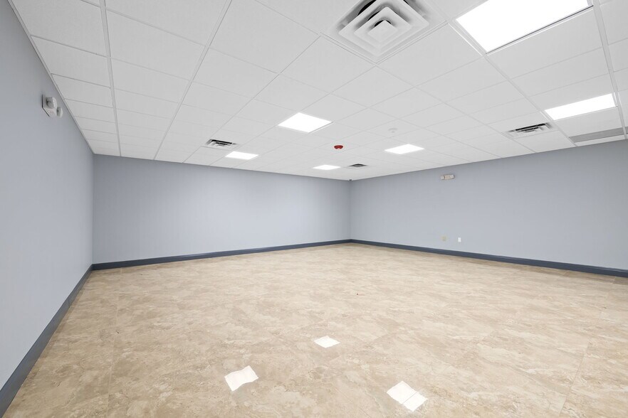 More Photos Of 2310 E Atlantic Blvd, Pompano Beach Office For Sale