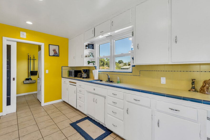 More Photos Of 9455 E Stockton Blvd, Elk Grove Specialty For Sale