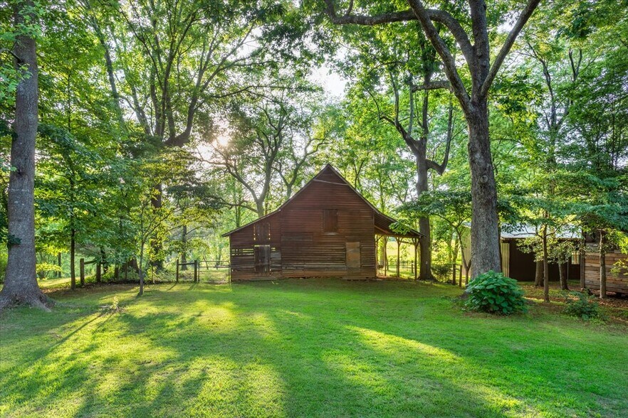 More Photos Of 10654 South Carolina 11, Campobello Lodge Meeting Hall For Sale