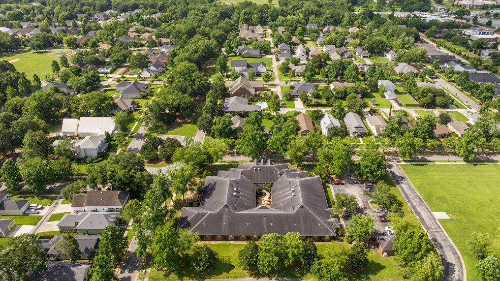 More Photos Of 10171 Papa George St, Daphne Congregate Senior Housing For Sale