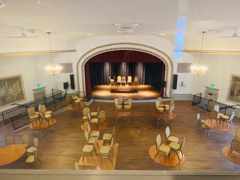 More Photos Of 61 Sheldon Blvd SE, Grand Rapids Office For Sale