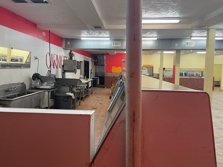 More Photos Of 1006 12th St, Hempstead General Retail For Sale