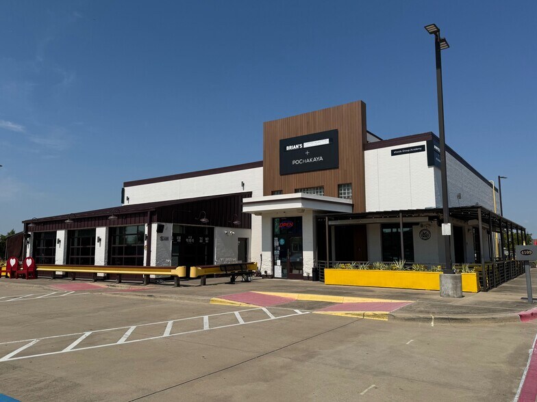 More Photos Of 4109 State Highway 121, Carrollton Restaurant For Lease