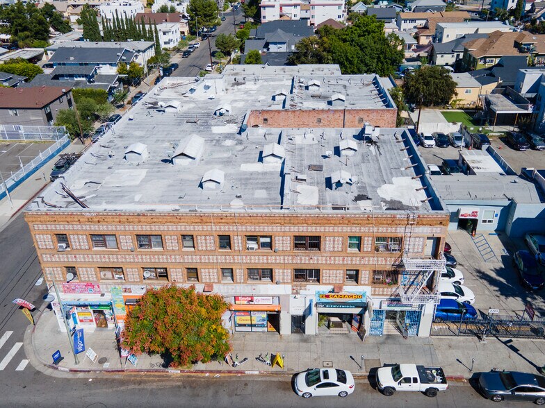 More Photos Of 2709 W Pico Blvd, Los Angeles Apartments For Sale