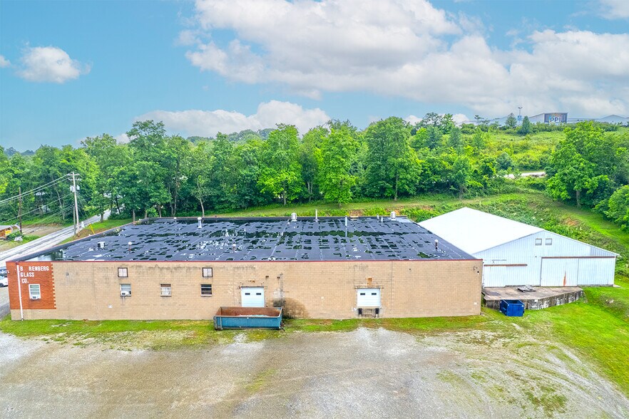 More Photos Of 55-57 Mark Dr, Delmont Light Manufacturing For Lease