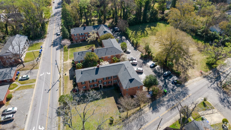 More Photos Of 1107-1117 W Rowan St, Fayetteville Apartments For Sale