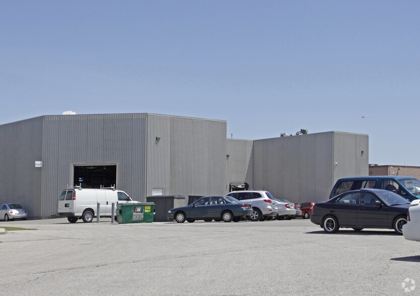 More Photos Of 7805 Tranmere Dr, Mississauga Warehouse For Sale