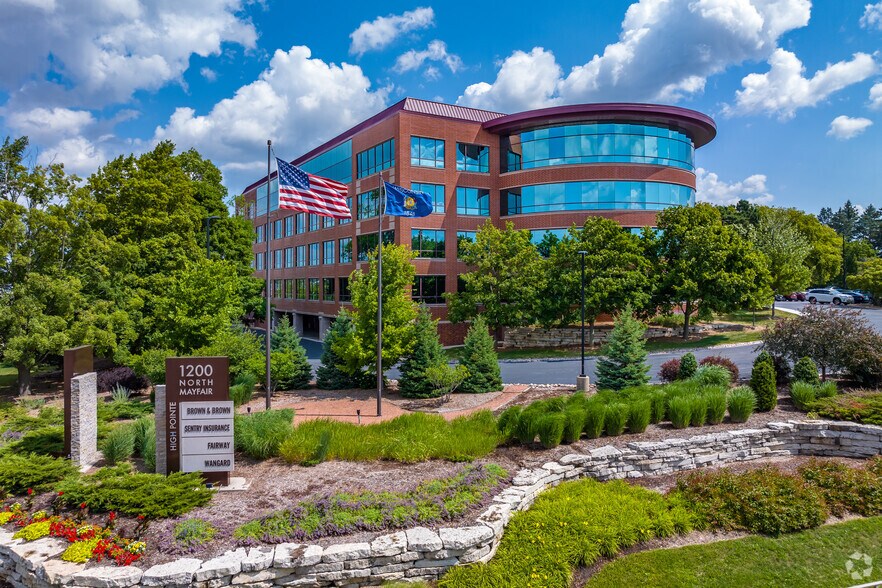 More Photos Of 1200 N Mayfair Rd, Wauwatosa Office For Lease