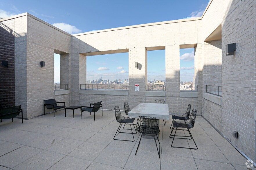 More Photos Of 626-632 Flatbush Ave, Brooklyn Apartments For Lease