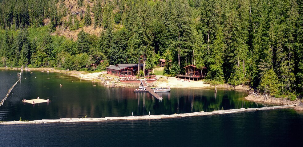 More Photos Of 13168 Powell Lake, Powell River Hotel For Sale