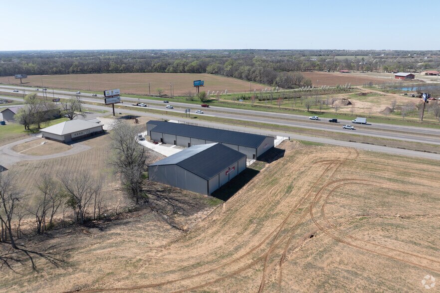 More Photos Of 121 Airport Rd, Goldsby Light Distribution For Lease