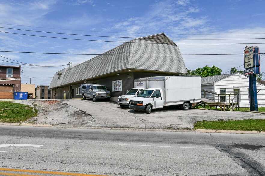 More Photos Of 203 S 18th St, Lafayette General Retail For Sale