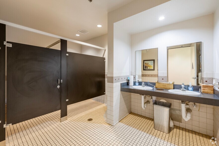 More Photos Of 2316 Orchard Pky, Tracy Medical For Lease