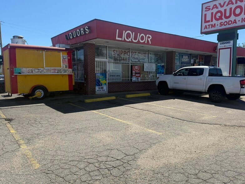 More Photos Of 1460 Carr St, Lakewood Freestanding For Lease